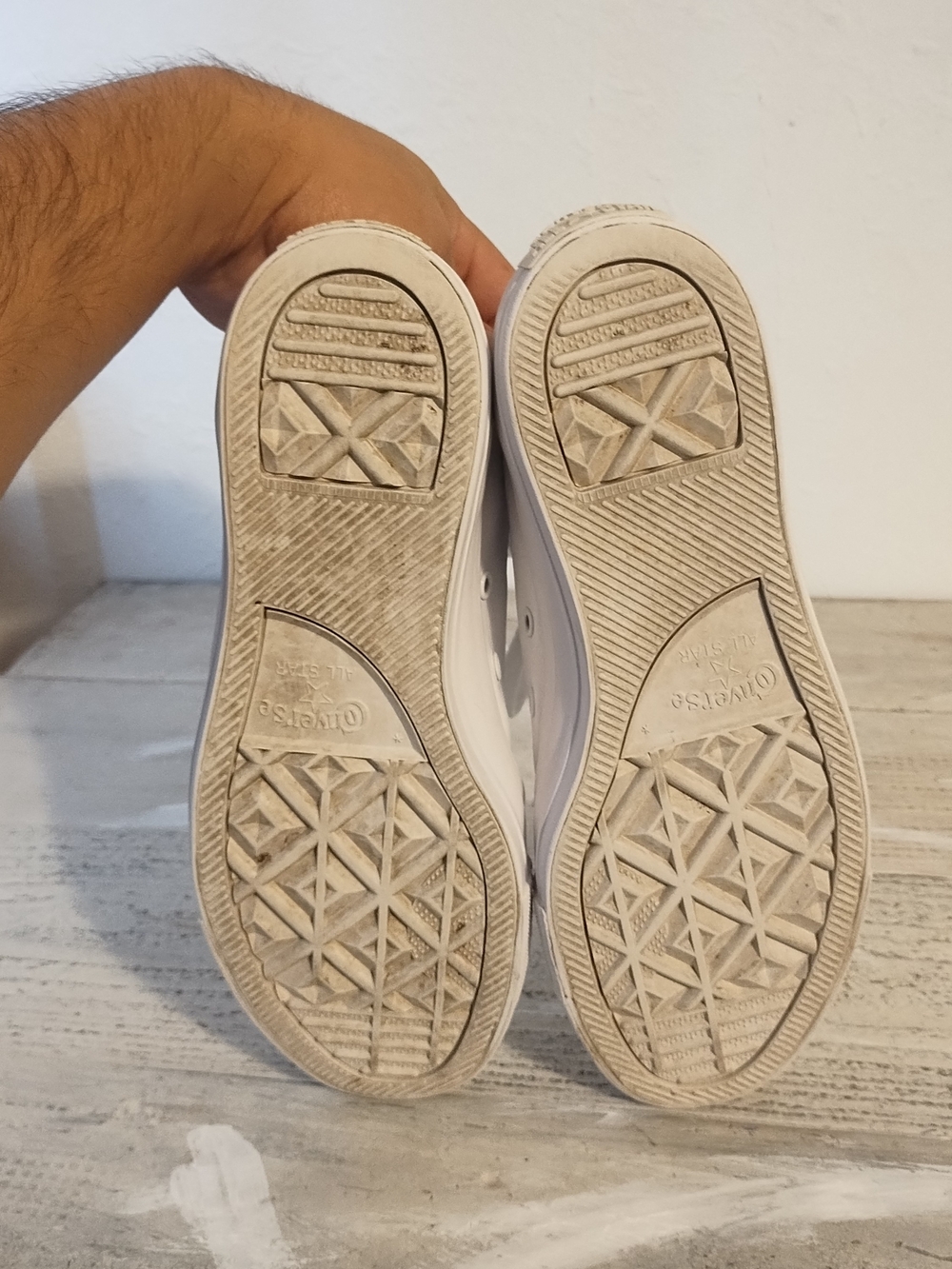 Converse unisex All-Star Chuck Taylor Trainers Hi Top Triple White Leather - Picture 7 of 16